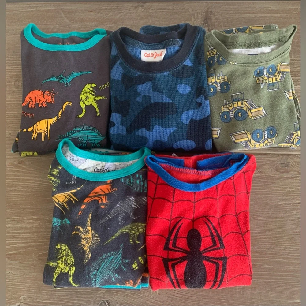 5 Sets of Colorful Kids' Graphic Pajama Sets - Picture 1 of 11